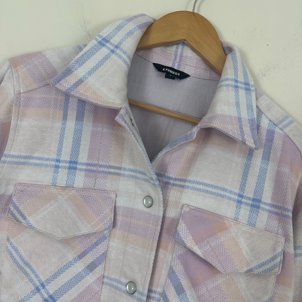 Express Cropped Shirt Jacket Pink Tartan Plaid Pastel Shacket Snap Womens S